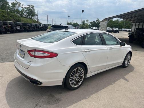 WHITE PLATINUM MET TRI-COAT 2015 Ford Fusion SE