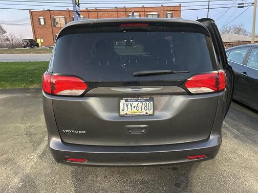 2020 Chrysler Voyager LXI