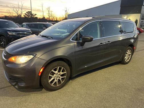 2020 Chrysler Voyager LXI