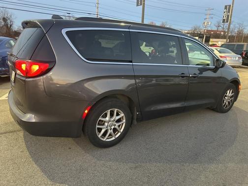 2020 Chrysler Voyager LXI