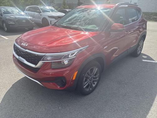 2022 Kia Seltos S
