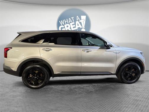 2022 Kia Sorento LX