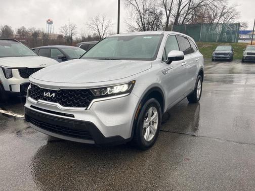 2022 Kia Sorento LX