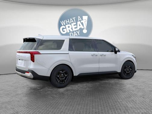 Snow White Pearl 2026 Kia Carnival LX