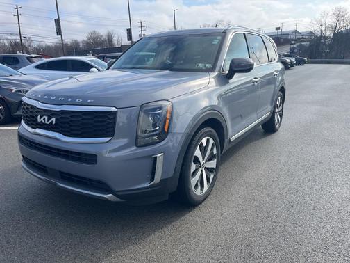 2022 Kia Telluride S