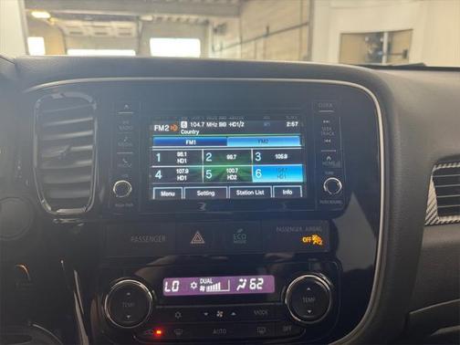 2017 Mitsubishi Outlander ES