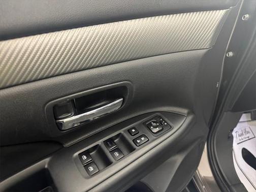 2017 Mitsubishi Outlander ES