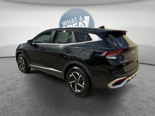 Fusion Black 2023 Kia Sportage Hybrid LX