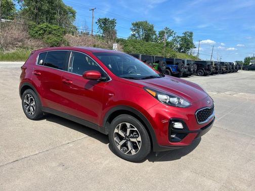 Hyper Red 2022 Kia Sportage LX