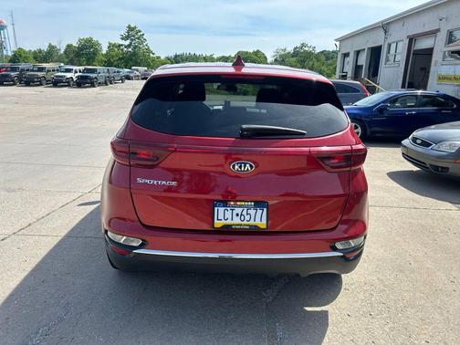 Hyper Red 2022 Kia Sportage LX