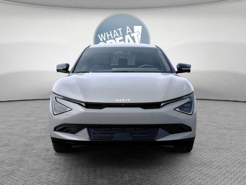 Wolf Gray 2025 Kia EV6 Wind