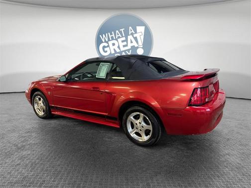 2002 Ford Mustang Deluxe