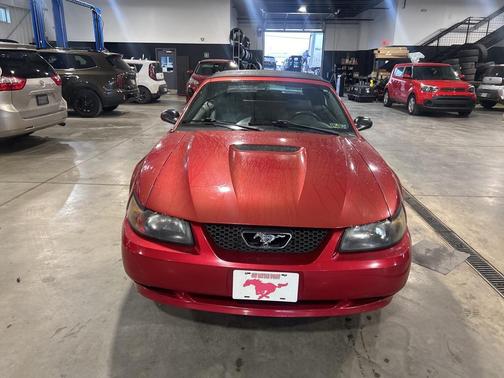 2002 Ford Mustang Deluxe