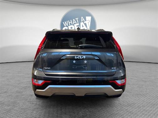 2023 Kia Niro SX