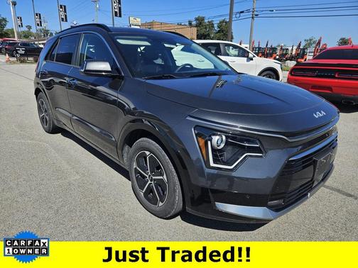 2023 Kia Niro SX
