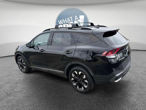 Ebony Black 2024 Kia Sportage X-Line