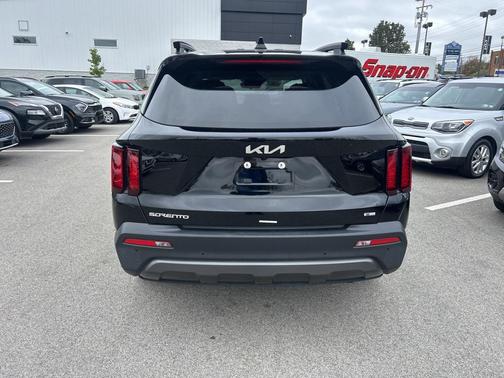 2023 Kia Sorento S