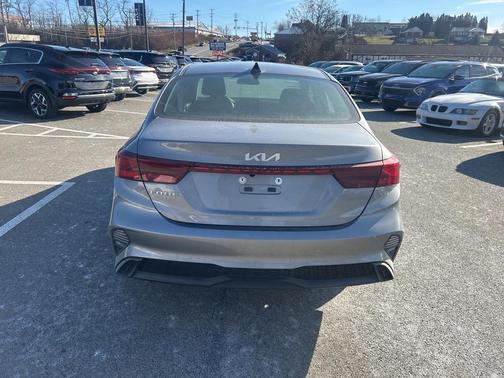 2023 Kia Forte LXS