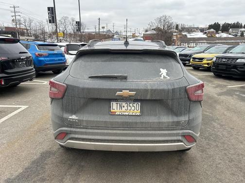 2025 Chevrolet Trax LT