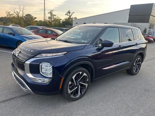 2022 Mitsubishi Outlander SE