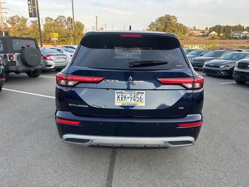 2022 Mitsubishi Outlander SE