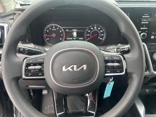 2023 Kia Sorento LX