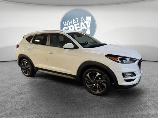 White Cream 2021 Hyundai TUCSON Sport