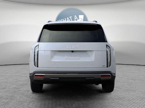 Glacial White Pearl 2027 Kia Telluride S