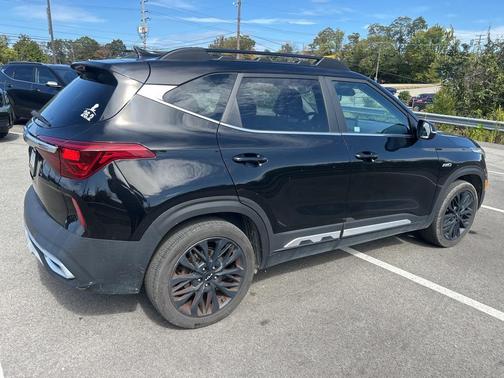 2022 Kia Seltos Nightfall Edition