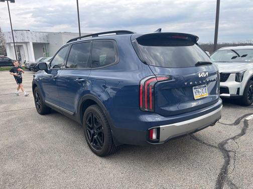Midnight Lake Blue 2023 Kia Telluride SX Prestige X-Line
