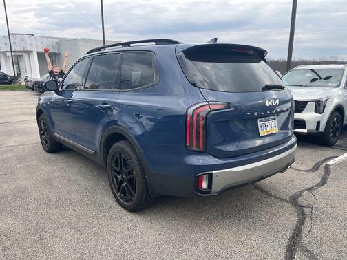 Midnight Lake Blue 2023 Kia Telluride SX Prestige X-Line