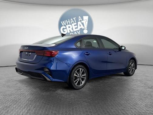 2022 Kia Forte LXS