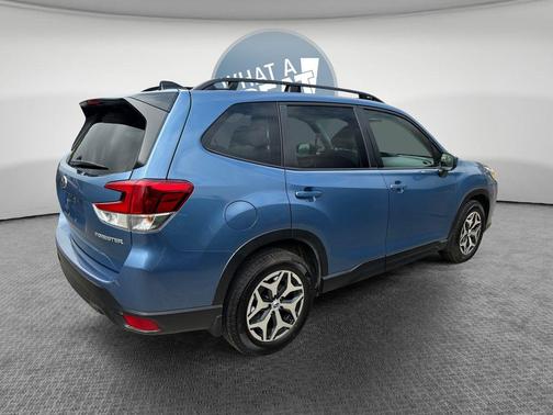Horizon Blue Pearl 2024 Subaru Forester Premium