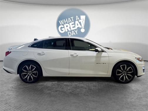 2022 Chevrolet Malibu FWD RS