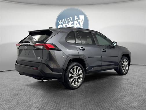 2020 Toyota RAV4 XLE Premium