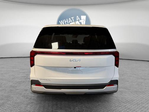 Snow White Pearl 2026 Kia Carnival LXS