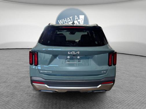 Cityscape Green 2025 Kia Sorento Hybrid EX