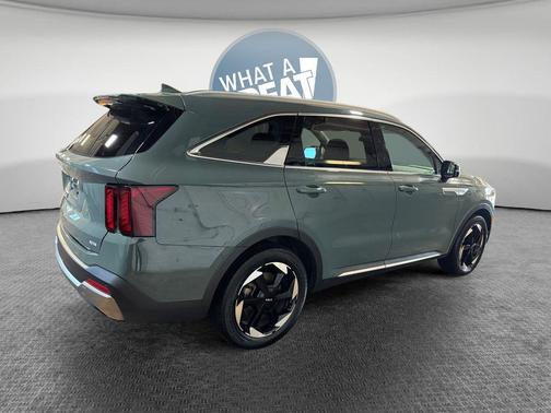 Cityscape Green 2025 Kia Sorento Hybrid EX