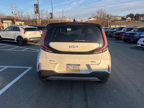 2023 Kia Soul LX