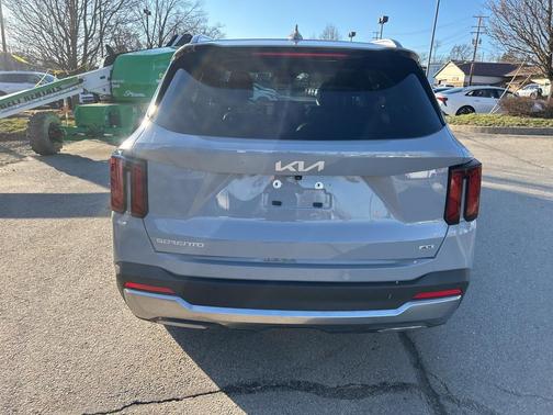 2024 Kia Sorento S