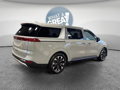 2024 Kia Carnival EX