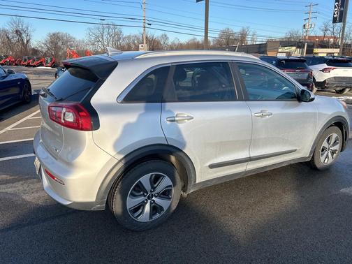 2018 Kia Niro LX