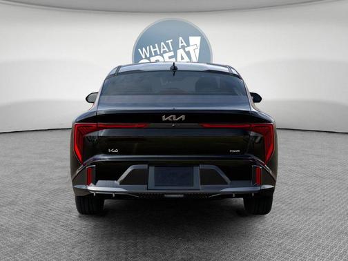 Aurora Black Pearl 2026 Kia K4 GT-Line