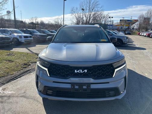 2023 Kia Sorento SX