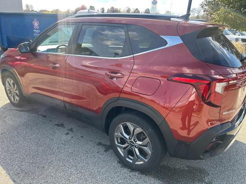 2024 Kia Seltos S