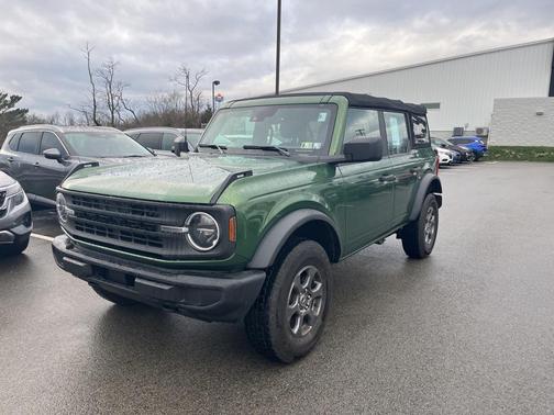 2022 Ford Bronco Base