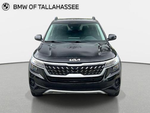 Cherry Black 2022 Kia Seltos Nightfall