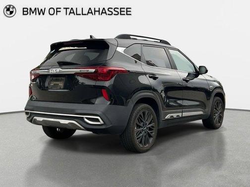 Cherry Black 2022 Kia Seltos Nightfall