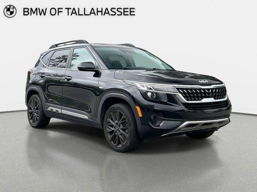 Cherry Black 2022 Kia Seltos Nightfall