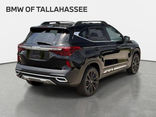 Cherry Black 2022 Kia Seltos Nightfall